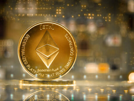 Das Austauschverbrauch von Ethereum fällt auf neue Tiefststände, wenn der Preis der ETH einen weiteren bärischen Monat schließt