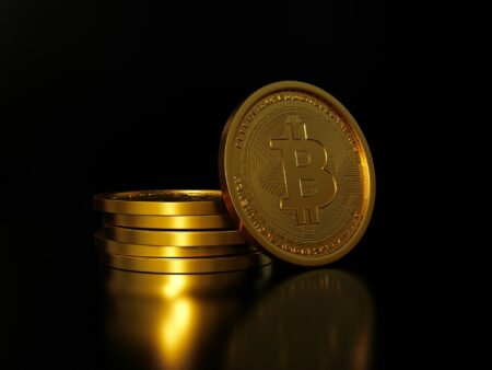 Bitcoin nähert sich dem entscheidenden goldenen Kreuzsignal, aber der Analyst warnt vor der zugrunde liegenden Schwäche – Details